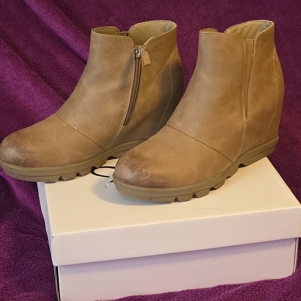 Elegant Brown Ankle Booties